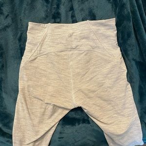 Lululemon Leggings with Mesh Leg Paneling Size 6